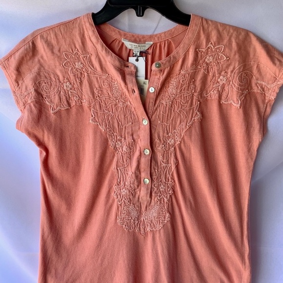 Lucky Brand Tops - Lucky Brand top NWT size Small Henley.  Cute detail!